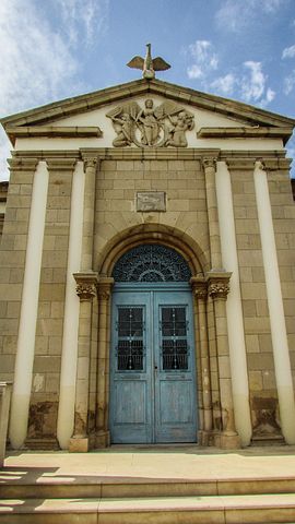 Private one-on-one tutoring approach