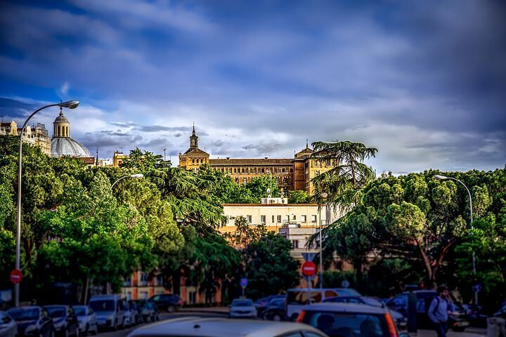 Private one-on-one tutoring approach