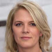 One on one Math Tutor in Pinkenba